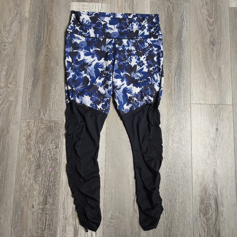 Fabletic
Buttery-soft feel with adjustable hems - Picture 2 of 13